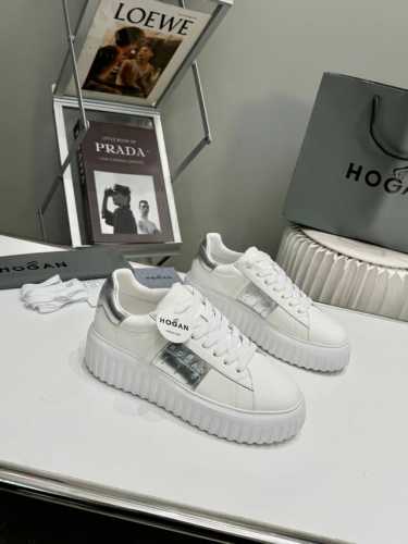 hogan2024新款H-STRIPES 系列女码 采用饰以竖条和波纹的厚底设计令奢潮鞋履焕发新意活力、穿梭性格畅想、抢占视线焦点、在掀现代感都市风潮！ 面料: