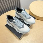 实价 Boss 新款男仕运动鞋 知名运动品牌新款隆重上市 以奢华高端设计出货 鞋面原版定制滴胶透气布制作 羊皮垫脚 叠层设计鞋面线条感层次分明，轻质橡胶大底。轻