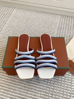 批 代购级 Loro Piana Lp Sprightly Charms系列凉拖鞋 罗马凉鞋 Sprightly Charms 凉鞋 以方形鞋头和鞋跟展现全新创
