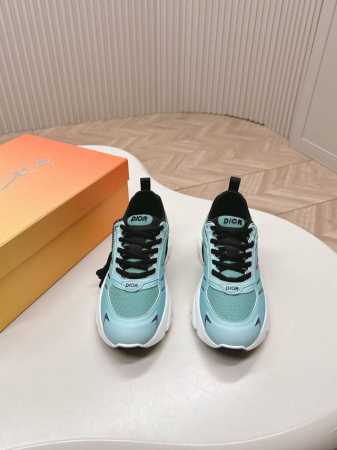 情侣款 明星款2024主推爆品 全新发售的迪奥 Dior B44 新款休闲运动鞋跑鞋老爹鞋 真的酷毙了，未来感十足真的好飒！再次演绎了迪奥酷时尚的理念，幸运星为 - 点击图像关闭