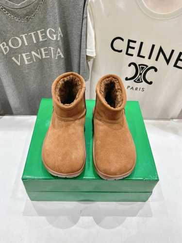 高版本出厂 短靴 Bottega Venet* BV大头呆萌雪地靴，这双鞋真的超暖呦！可爱雪地靴！ 剪羊毛内里，编织鞋底，麂皮鞋面可以 City Walk也可以
