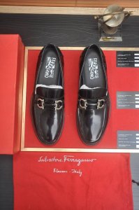 出厂价p Ferragamo 菲拉格幕 专柜最新款 原版进口开边上乘牛皮手工编织成+进口牛里+原版奢华金属扣+原版组合大底 对比无压力 38--45 45定做