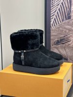 顶级品质 Louis vuitto n fw24 new arrival～ 1v 24秋冬厚底毛毛靴，皮毛一体材质温暖呵护！ 厚底增高效果也不错可可爱爱 siz