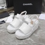 顶级版本 Chanel 香奈儿 24Ss厚底跛跟凉鞋 材料面料：牛皮 内里：羊皮 大底：原版大底 跟高：7.5Cm 码数：35-41