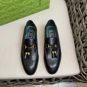 gucci～高端真皮大底男士休闲皮鞋｜鞋面选用进口原版头层牛皮材质｜经典马衔扣装饰｜真皮手工流苏点缀｜低调奢华气质十足｜脚感舒适｜进口真皮大底｜头层牛皮内里牛垫