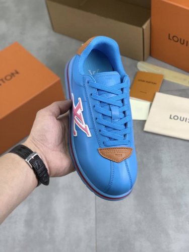 工厂P价P 实价 Louis Vuitton 情侣款 原单 新款Lv路易威登 * 顶级版本 Lv经典潮鞋！选用进口原版牛皮 原版内里.最新款原版耐磨Tpu大底！