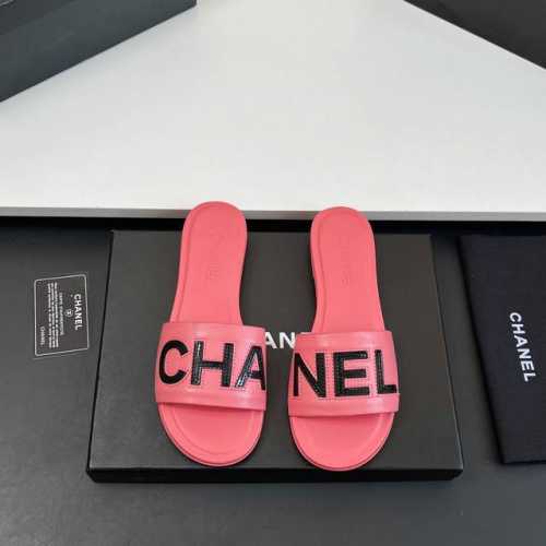 顶级代购版本 跑量款不议价 Chanel香奈儿糖果拼色真皮电绣字母皮扣拖鞋！小香的鞋子从来不会让你失望，最懂女人心，这双拖着实有点惊艳’‘上脚好看时髦又好穿#脚