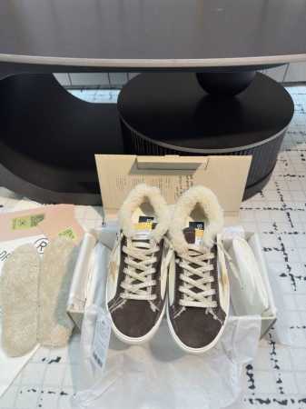 顶级版本 Ggdb~~Golden Goose Deluxe Brand # 全网最好版本不服来比 # Ggdb Snerkers系列~~火红程度上怼小白鞋，下 - 点击图像关闭