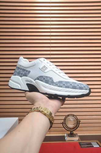 出厂价P Givenchy.纪梵希 专柜同步发售鞋面：意大利进口品牌印花布匹 尽显奢华，透气网布内里加上双层组合，脚感舒适，鞋底：原厂特供橡胶发泡大底，轻便，舒