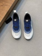 出厂价： 新品Dolce&GabbanaDG高端男士运动休闲鞋。顶级专柜原单货。原版进口牛皮 多种材质拼接设计进口牛皮内里 牛皮垫脚原版TPR弹力大底。Size