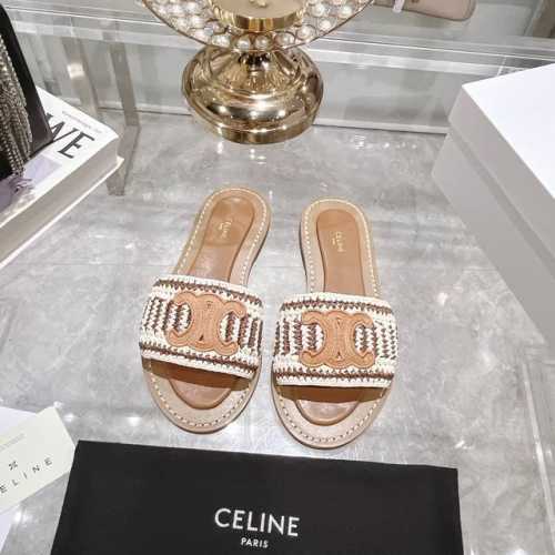 出厂 Celine 赛琳2025春夏新款懒人拖鞋 这一季的沙滩鞋出新款了这款新布面刺绣更精细一些 更显得小巧 优其脚感真舒服 颜色也都很好看 一次超级爆火 近期