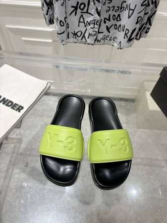 出厂 Y-3 25S早春平底拖鞋，简直是今年时尚圈的王炸！这拖鞋简直是显白界的扛把子，黑色低调奢华，绿色生机盎然，嫩绿色清新俏皮，酒红色复古迷人，无论什么肤色， - 点击图像关闭