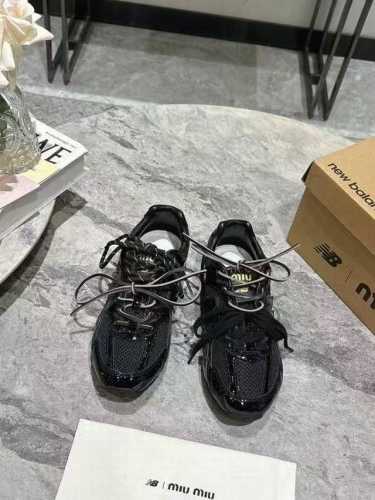 黑色网面 P360Miumiu X New Balance 联名款Nb运动鞋女码 Miu Miu 缪缪大秀上爆出的这双与New Balance 新百伦联名款运动