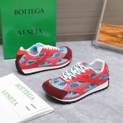 bottega Veneta Bv葆蝶家 王一博同款低帮休闲鞋 全新海淘专供品质 采用轻质科技网布面料 搭配几何图案设计橡胶外底 王炸系列 高版本 认准套包工艺