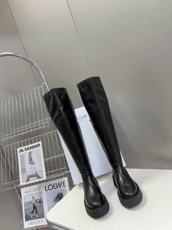 Celine思琳lisa同款马丁靴、超多网红明星种草 无敌显瘦马丁靴、做旧双色效果小牛皮皮质柔软鞋底厚5Cm左右、增高显腿细、原版定制小牛皮、牛皮内里真皮沿条 - 点击图像关闭