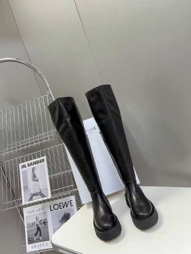 Celine思琳lisa同款马丁靴、超多网红明星种草 无敌显瘦马丁靴、做旧双色效果小牛皮皮质柔软鞋底厚5Cm左右、增高显腿细、原版定制小牛皮、牛皮内里真皮沿条