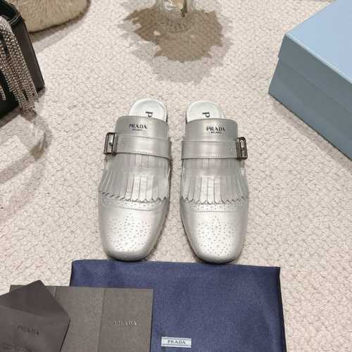 出厂 P330拖鞋、单鞋260、G0286顶级品质Prada普拉达25Ss走秀款复古流苏半拖鞋单鞋爆款！走秀款 复古感时髦满满 随意百搭 时尚休闲 独到味道，人