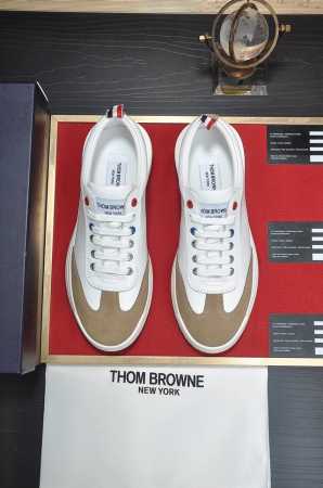 THOM BROWNE 汤姆.布朗 TB官网同款原单爆款运动鞋 头层牛皮加透气布料1：1原板 羊皮内里鞋身配件一比一开模 专柜品质 亲们你还为穿着搭配鞋发愁那这 - 点击图像关闭
