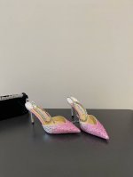 jimmy Choo 最高品质 最新经典钻石链条 渐变烫钻 重工艺水晶半拖鞋单鞋 同步专柜 主打精致 舒适度休闲 甜美 无解风都轻松满足 Blingbling