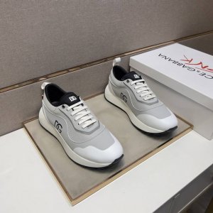 出厂价Pp Dg～ 男士休闲鞋 2025Z柜同步发售 码数:38-44# 1个颜色鞋面选用多材质拼接网布内里，舒适透气，鞋底：原版舒适耐磨大底，实物拍摄实物更赞
