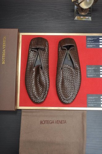 出厂价P Botteg Venetta Bv 钱包鞋 独家新款 官网新款 鞋面以上乘的顶级小牛皮制作 细腻的手感 流淌奢华的质感 为精致男士量身制作 铸就高贵气