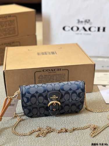 原版布 牛皮 Coach新款奥莱Coach Kleo Handle 小号手提邮差包 奥莱款 Coach新款 百搭气质 Size：18 13Cm专柜Tabby同款