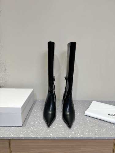 Coperni 小众潮牌 24ss秋冬新款 高靴 脱俗别致的设计师风格 以独特的造型迅速席卷整个时尚圈 鞋面：进口小牛麂皮 牛漆皮 内里垫脚：牛皮 跟高：9cm