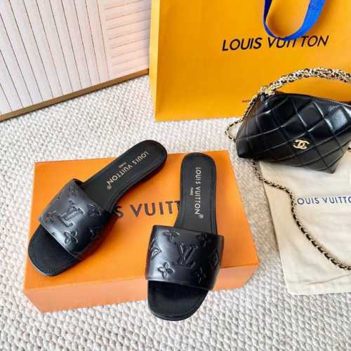 Lv驴牌25年早春新品 激光浮雕小猫跟凉拖鞋，一字平底女拖鞋 牛皮面 真皮底 跟高 5.5Cm 平底 正码 35-39订做40.41.42不退换