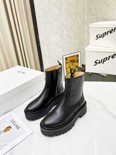 Celine 23ss新品头层牛皮后跟拉链短靴，头层牛皮面，牛皮、羊皮内里垫脚35-41， 40.41定做