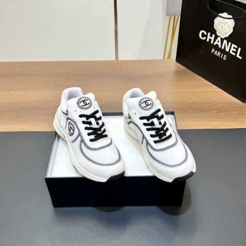 Chanel 香奈儿2024早秋新款熊猫运动鞋 各大博主社交日推款，这季新款简直闭眼入，上脚狂好看，率性的休闲运动风，演绎香奈儿的时髦女性气质，整体定制令当时市