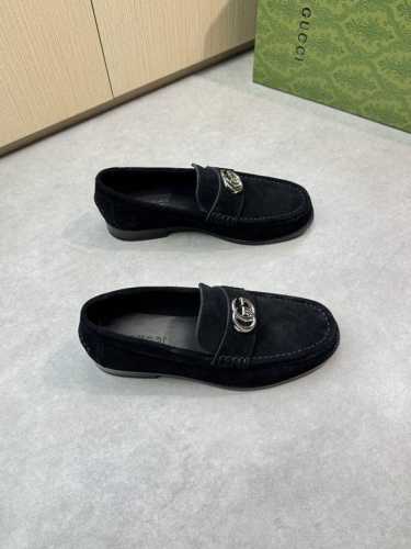 Gucci 古驰 -高端品质 原单正装皮鞋 -鞋面 进口反绒小牛皮 鞋丹手工串缝马克线 品牌金属扣件装饰 -内里 水染牛皮 -大底 超轻真皮 橡胶 组合成型真皮