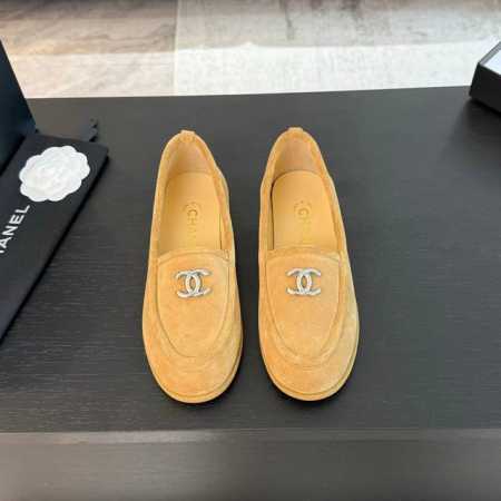 chanel 24ss 香奈儿玛丽珍 豆豆单鞋 早秋系列火爆上新，这一季香家小爆款！ 真的一眼爱了，经典拼色完美搭配！ 真的超级有个性，是这款鞋子最大的亮点，醒 - 点击图像关闭