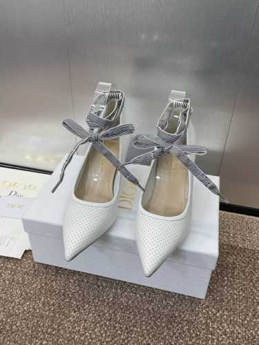 工厂p价p j Adior织带女鞋 迪奥 Dior 2025 春夏新款Toujours 冲孔刺绣字母Logo中跟蝴蝶结拼色单鞋 市场顶级高端版本 材质 鞋面进口