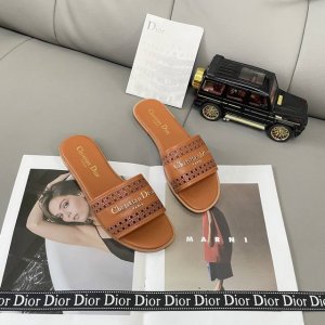 橙子出厂价P P120 Dior 迪奥春夏新款 镂空平底拖鞋 一字拖 凉拖 码数：34-42