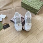 出厂： Gucci 古驰2025顶级专柜 代购系列 官网上新 全球同步 古驰顶级情侣脏脏鞋 情侣鞋 古驰情侣 Gucci鞋控 小红书热搜常客 情侣穿搭Oot D
