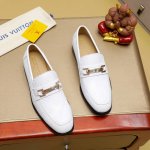 工厂P价 Louis Vuitton 里 路易威登 新款男士休闲商务皮鞋官网原版复制，鞋面采用进口官网1:1材料制作意大利牛皮面，高端皮内里绝非一般的工艺制造，