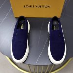 出厂价pp 品牌 Lv路易威登 标准码 38 44 45定制 等级 官网同款 材料 原版牛反绒 加厚羊皮内里 轻便柔软耐磨大底 款式类别 男士时尚休闲鞋 尊贵奢