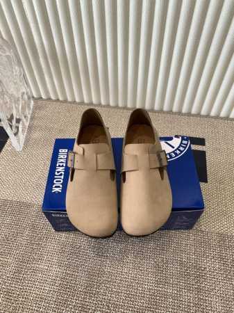 Birkenstock 博肯 真软木潮流时尚 休闲鞋 人体工程学设计符合脚形的脚床，软木材质穿着超级轻便舒适，楦形线条优美，做工精致，长时间穿着不累脚。略显慵懒 - 点击图像关闭
