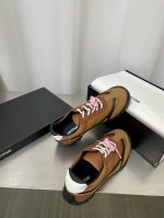 高品质出 专注于鞋履及配饰设计的时尚品牌untitlab，近年来在海内外的知名度和影响力持续攀升。SS25系列 THE BEST WITHIN 中，untitl