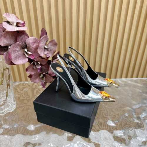 专柜同步更新 大宝石 YSL 圣罗兰 SS2024夏季新品 优雅大气高跟凉鞋 2024全新春夏系列后带方扣高跟凉鞋 ！ 尖头高跟拖鞋淡淡的夏日里怎么少得了一双仙