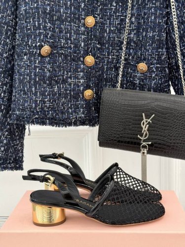 厂价 Ferragamo 菲拉格慕25Aw新品 网面金属跟凉鞋 这一季的春款真的太爱了！ 网面若隐若现 性感又不失甜美~