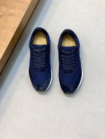 Henderson意大利品牌休闲运动鞋，Henderson的鞋履不仅舒适，还超级百搭。无论是职场、约会还是休闲出行，都能完美适配。穿上它，不仅能让你的脚部得到放
