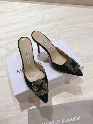 橙子出厂价P P130 Manolo Blahnik 春夏新款 Mb水钻方扣尖头高跟拖 穆勒鞋 包头半拖 高跟凉鞋 高密度进口真丝，内里，垫脚羊皮，施华洛世奇水