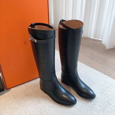 HERME S 经典kelly长靴ss24秋冬款 经典kelly半，原版小牛皮材料，不同颜色搭配，真的是好看极了，养马富婆必备品！ 内里小羊皮，鞋底意大利进口材