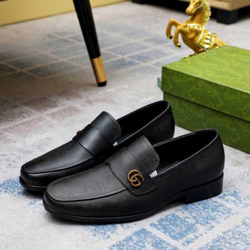 工厂价 古奇 Gucci 2023男士最新款休闲皮鞋！专柜同步上市！原版一比一复刻。全进口头层小牛皮。内里采用头层顶级牛皮，原版原厂特供橡胶大底。引领时尚新概念