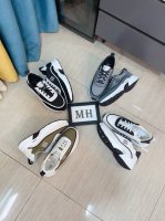 出厂价P 全套包装 Givenchy 纪梵希 高端版本 专柜同步发售鞋面：意大利进口品牌Logo滴胶 尽显奢华，羊皮内里加上双层组合，脚感舒适，鞋底：原厂特供气