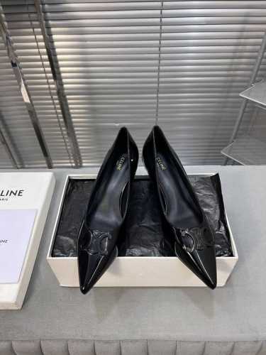 P390 Celine 思琳新款凯旋门猫跟凉鞋 单鞋 鞋面：开边珠牛皮 内里：原版内里 大底：原版进口真皮大底 跟高：5Cm 码数：35-39 40定制