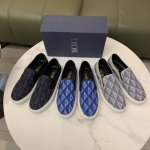 工厂价 、迪奥系列休闲鞋 Dior 迪奥 香港专柜新款休闲男鞋上市 官网1:1制作 意大利原版材料 欧美大师设计 完美造型打造专柜品质，纯色橡胶耐磨大底加经典炫