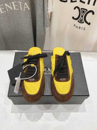 高版本出厂 半托 Prada*普拉达P家25ssfw～new新款绑带休闲鞋，低调奢华懒人鞋，富人的不二选择！软胶底素有踩云感之称～舒适度百分百细腻反绒皮鞋面，鞋 - 点击图像关闭