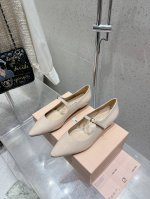 Miumiu 缪缪尖头方扣玛丽珍单鞋 这双不能错过年度最火单品 必入款 原版定制开边珠牛皮 原版定染漆皮 羊皮内里 原版真皮大底 码数 35-40 40定做不退